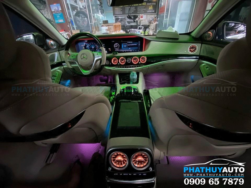 Led nội thất Mercedes C180 AMG