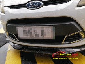 Líp cản trước xe Ford Fiesta