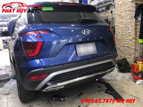 Lip chia pô Hyundai Creta 2022