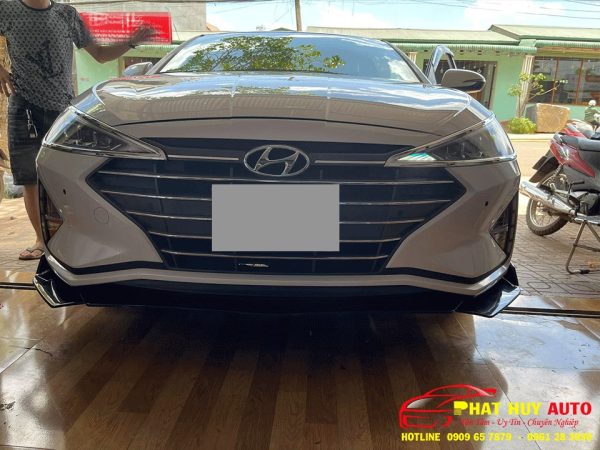 Lip trước xe Hyundai Elantra 2021