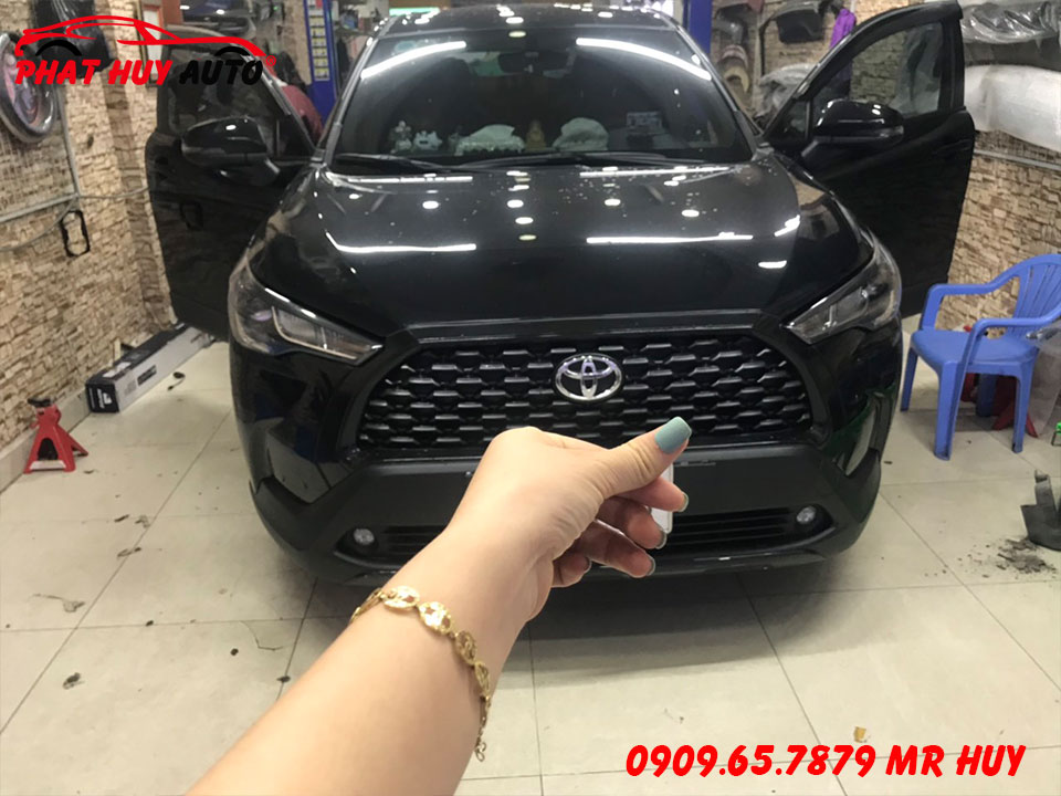 Loa Sub gầm ghế Toyota Cross