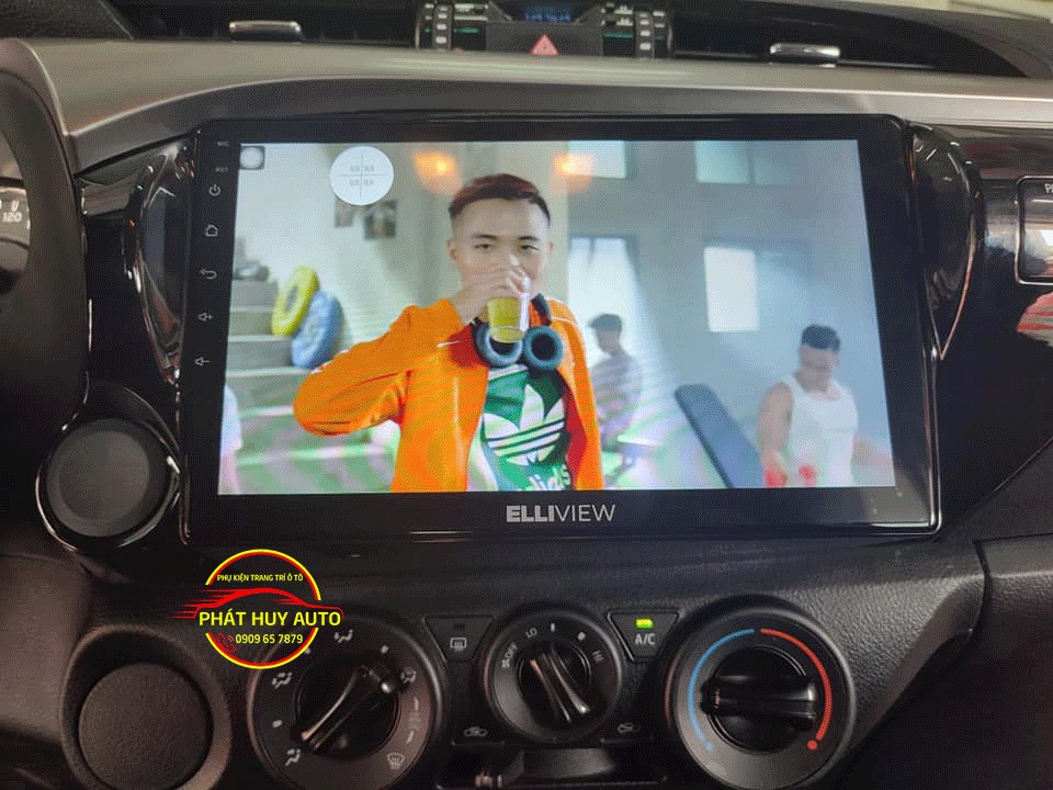 Màn hình Android Toyota Hilux 2021