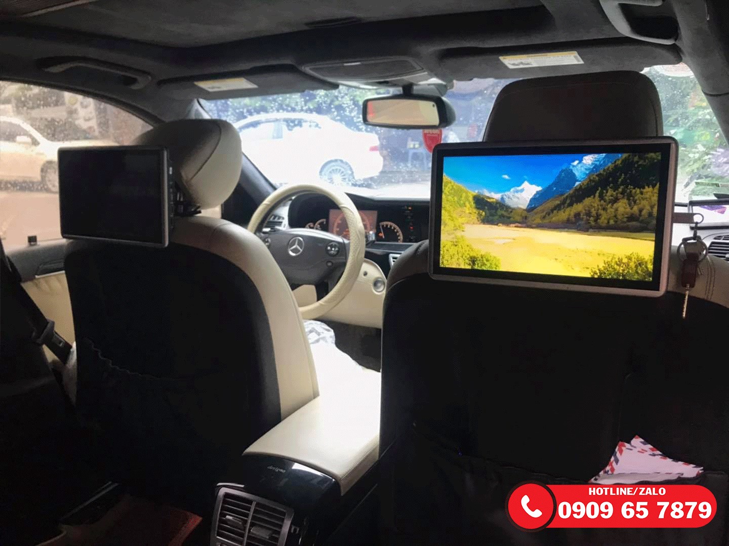 Màn hình gối đầu mercedes s550