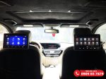Màn hình gối đầu mercedes s550