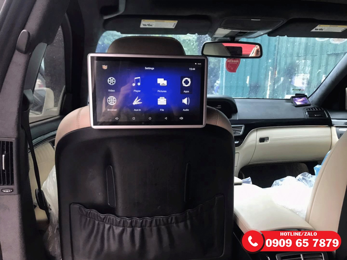Màn hình gối đầu mercedes s550