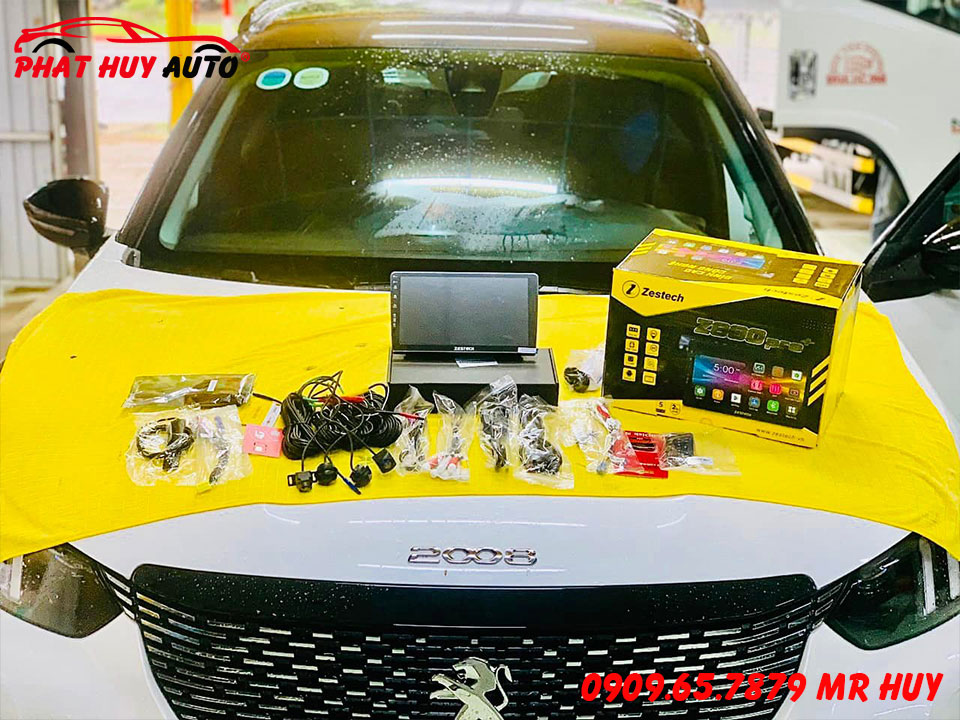 Màn hình liền camera 360 xe Peugeot 2008