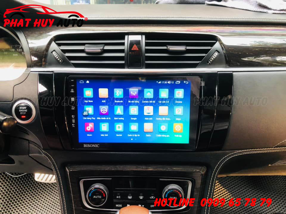 Màn hình liền camera 360 xe Zotye T600
