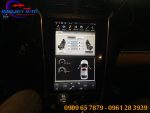 Màn hình Tesla xe Ford Explorer