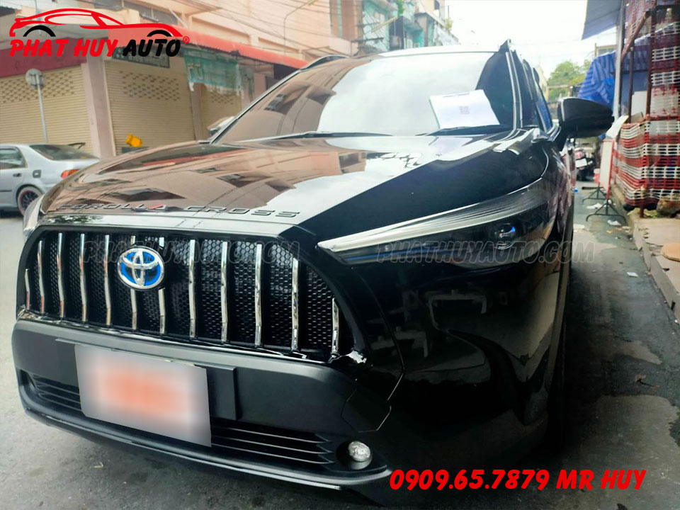 Mặt ca lăng độ Toyota Cross 2022