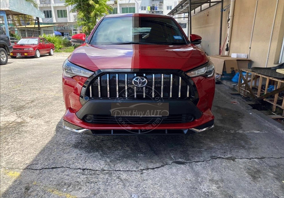 Mặt ca lăng Toyota Cross 2021