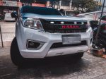 Mặt ca lăng xe Navara NP300