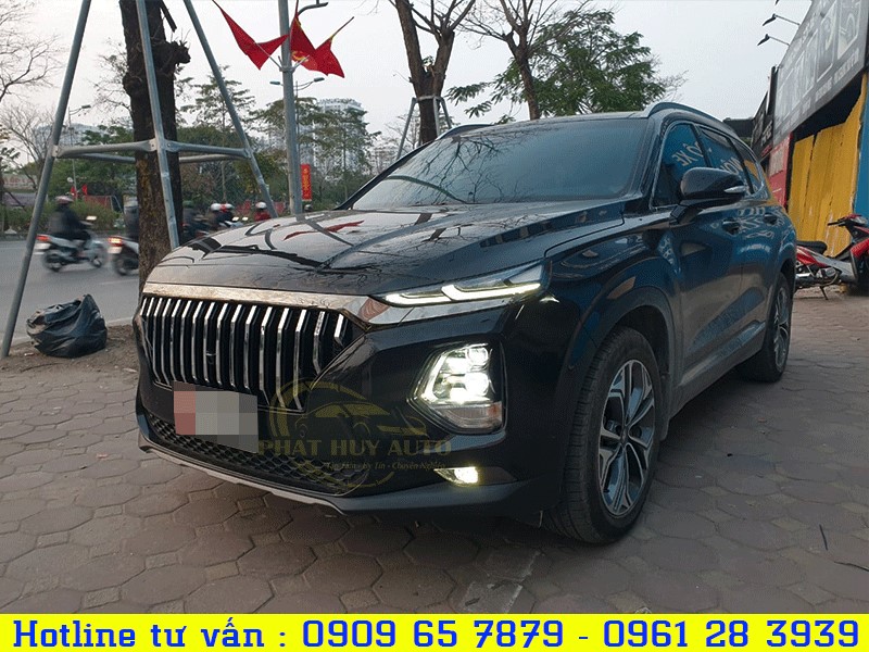 Mặt ca lăng xe Santafe 2020