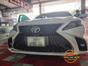 Mặt calang xe Toyota Camry 2021