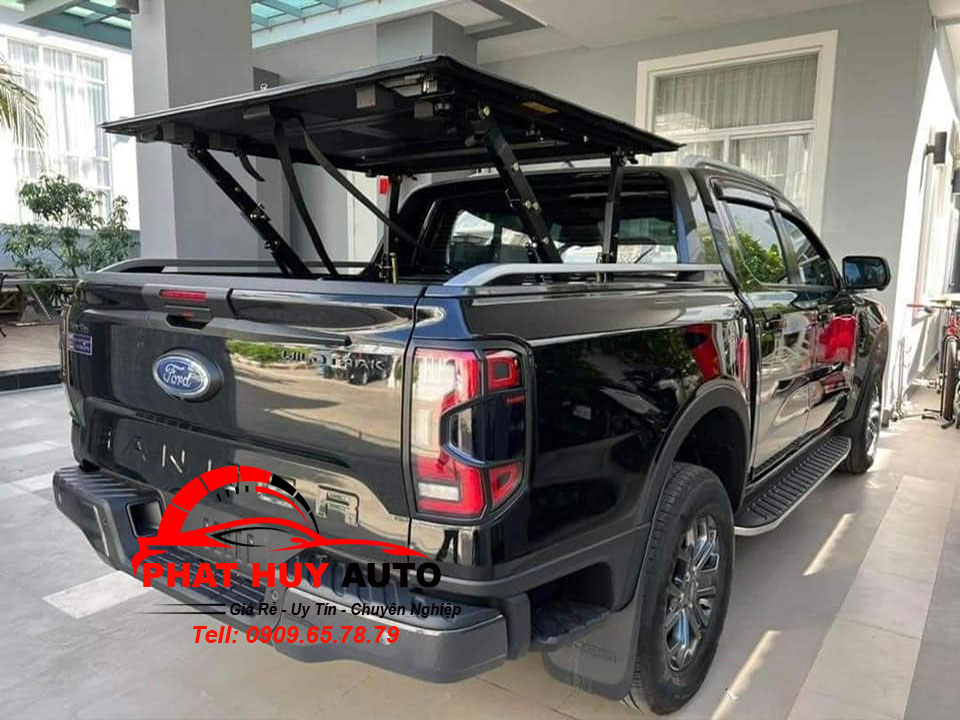 Nắp thùng xe Ford Wildtrak 2023