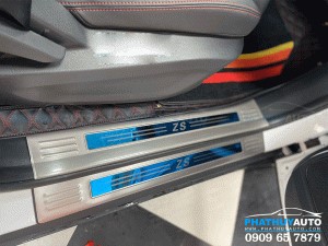 Nẹp bước chân cho MG ZS