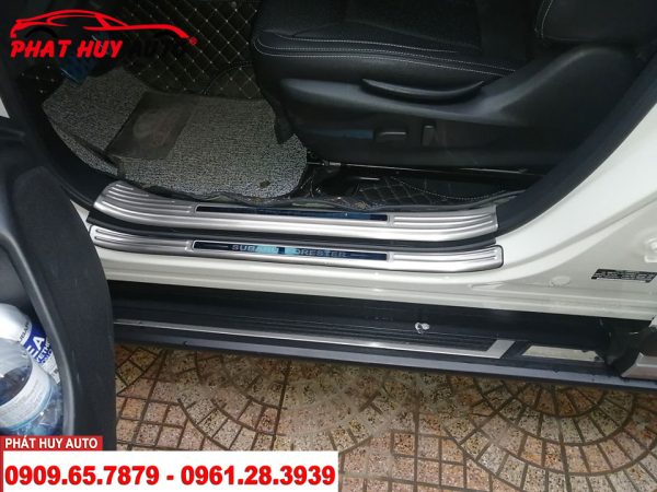 Nẹp bước chân xe Subaru Forester