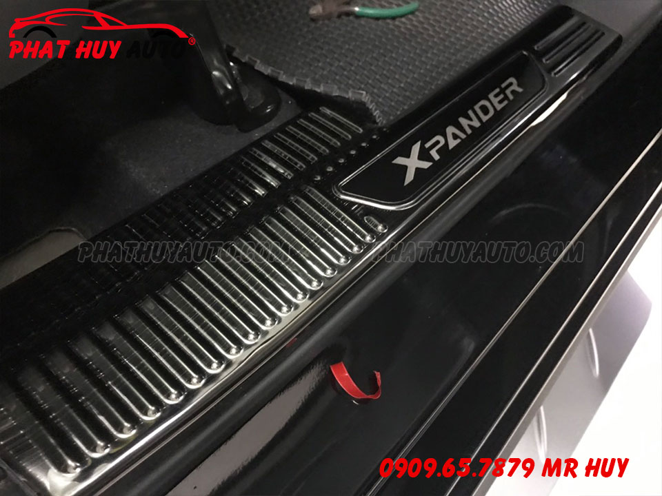 Nẹp bước chân Xpander Cross 2022