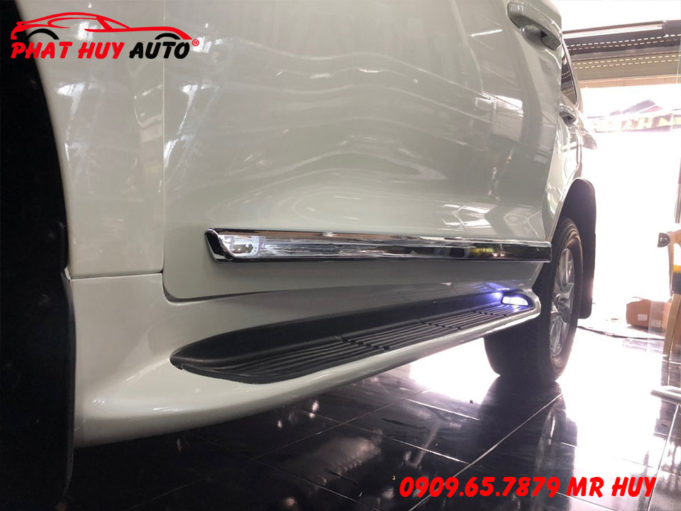 Nẹp Ốp Hông Toyota Land Cruiser