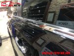 Nẹp viền chân kính Kia Sorento