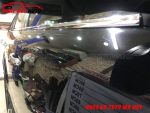 Nẹp viền chân kính Kia Sorento