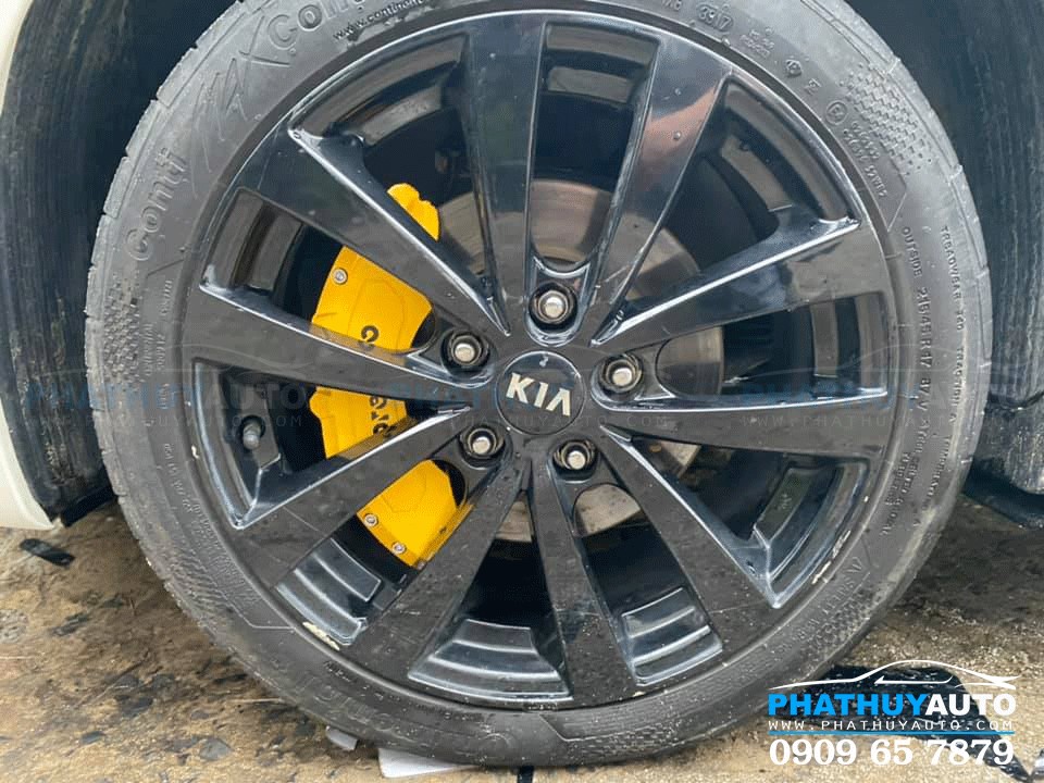 Ốp Brembo cho Kia K3 2021