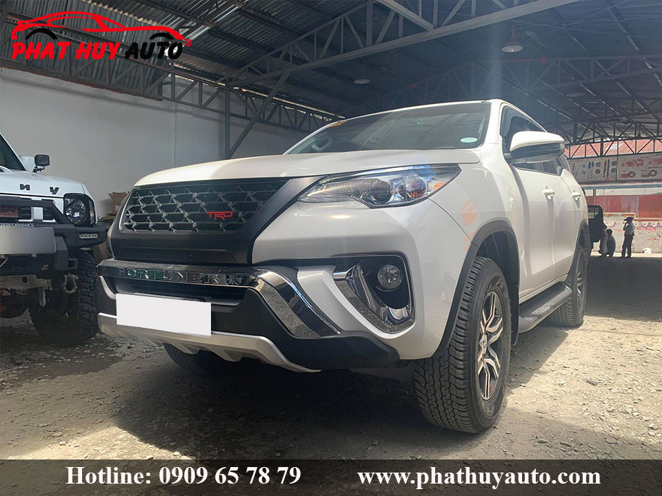 Ốp cản trước sau Fortuner 2019
