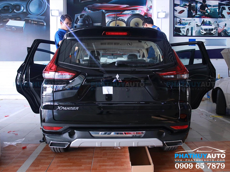 Ốp cản trước sau Xpander 2021