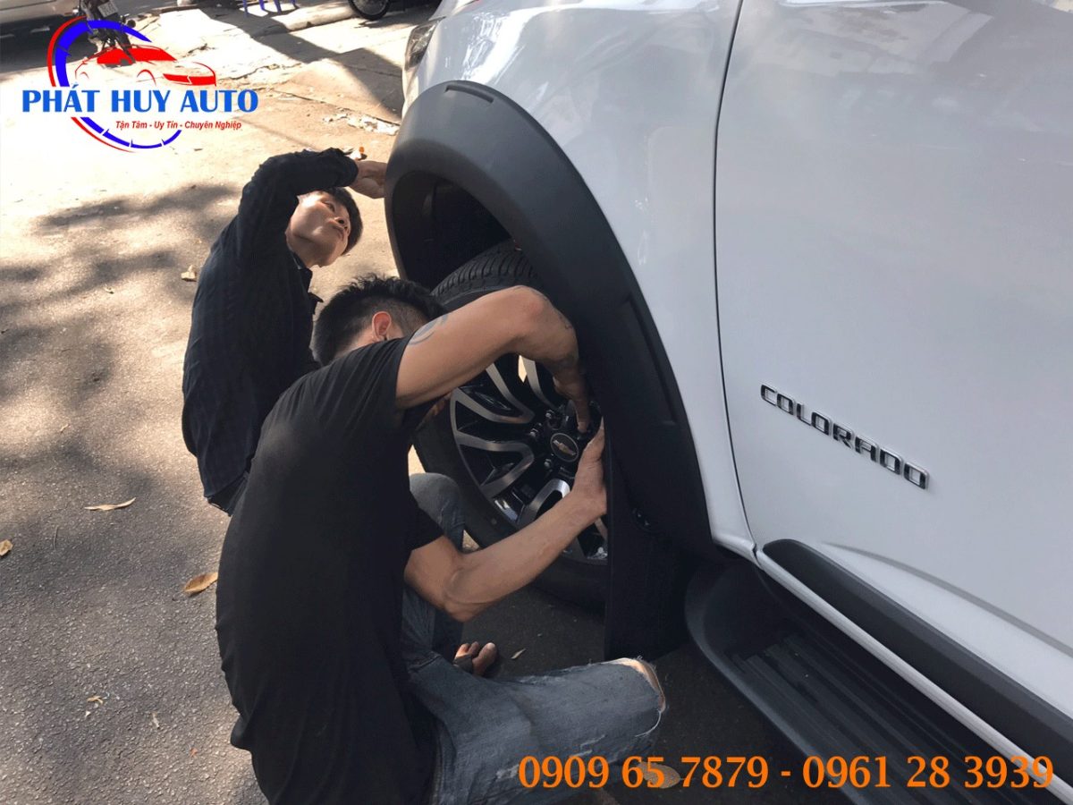 Ốp cua lốp xe Chevrolet Colorado