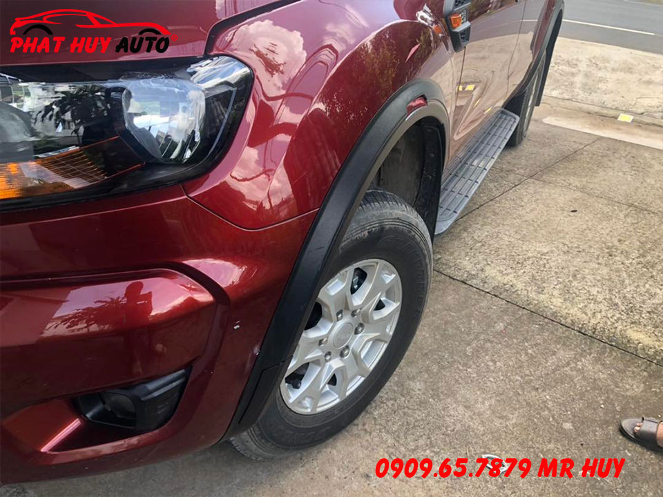 Ốp Cua Lốp Nhỏ Ford Ranger 2022