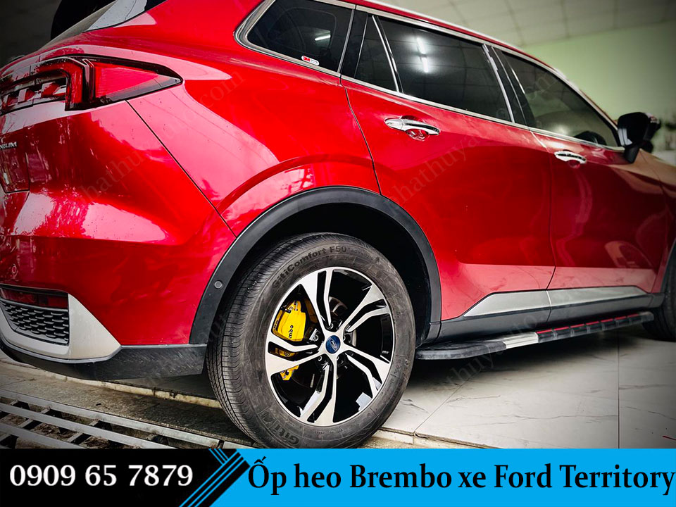Ốp heo Brembo xe Ford Territory