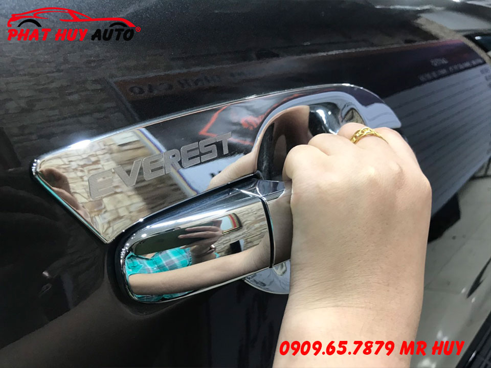 Ốp Tay Chén Cửa Everest 2022