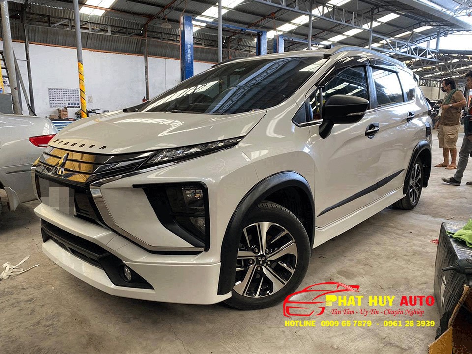 Ốp viền cua lốp Mitsubishi Xpander