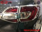 Ốp Viền Đèn Sau Ford Everest