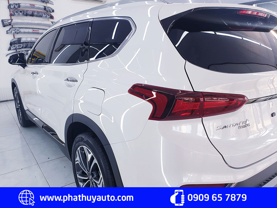 Phủ ceramic xe ô tô Hyundai Santafe