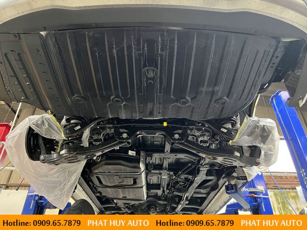 Sơn phủ gầm Ford Territory 2023