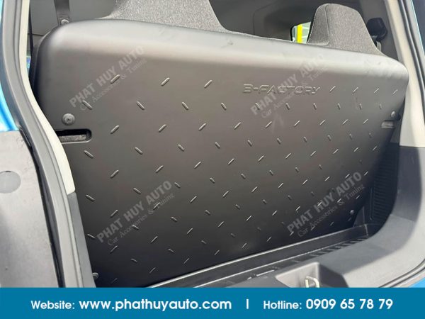 Tấm ốp lưng ghế sau VF3