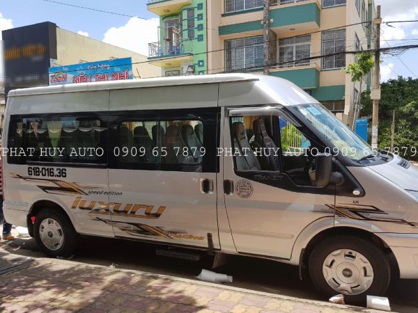 Tem dán xe Ford Transit đẹp