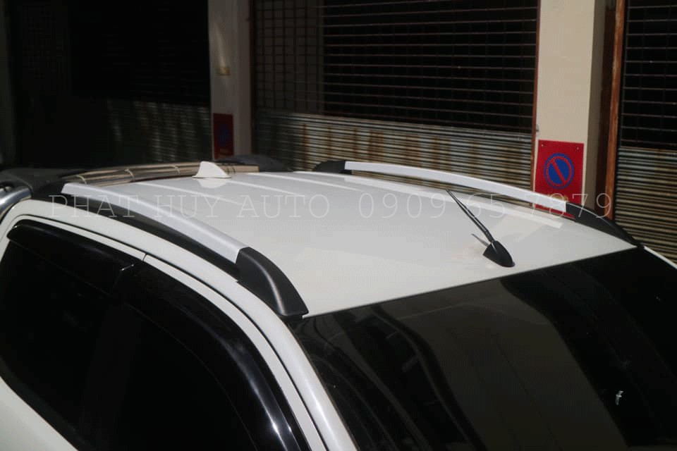 Thanh giá nóc xe Ford Ranger