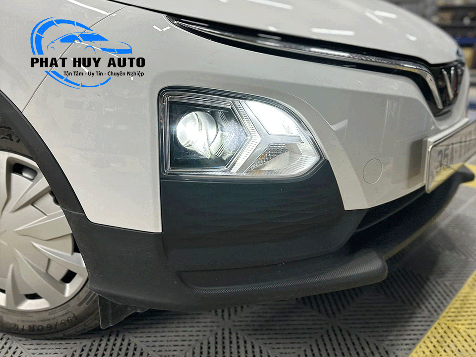 Thay đèn led cho Vinfast VF5