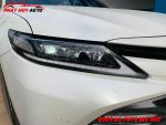 Thay đèn pha nguyên bộ Camry