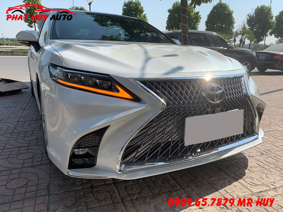 Thay đèn pha nguyên bộ Camry