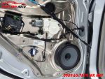 Thay loa cửa cho Mercedes E200