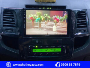 Thay màn hình dvd Fortuner 2014