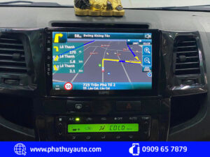 Thay màn hình dvd Fortuner 2014