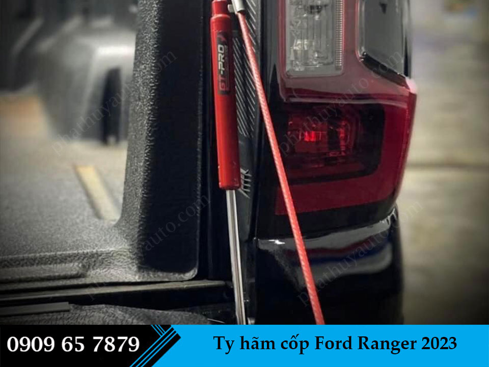 Ty hãm cốp Ford Ranger 2023