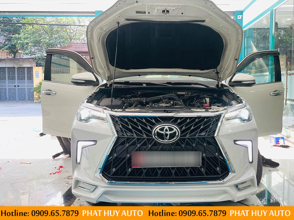 Xe Fortuner độ lên Lexus LX570