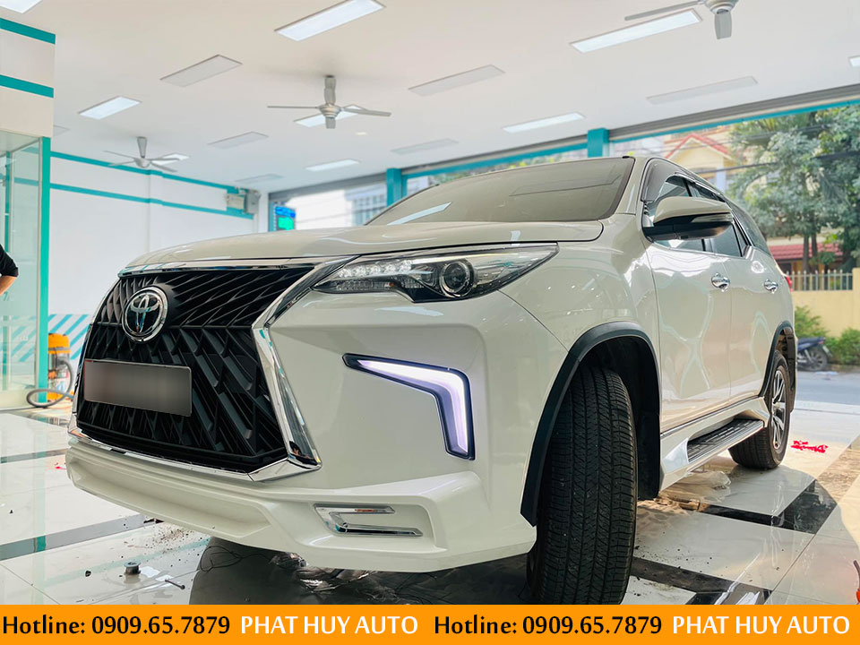 Xe Fortuner độ lên Lexus LX570